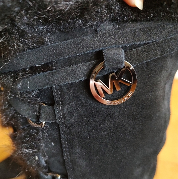 Michael Kors Navy Winter Boots with Wedge Heel and Lacing - Picture 11 of 13